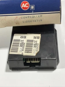 NOS GM CRUISE CONTROL MODULE 85-87 Fiero 2.8 VIN 9 25074719 - Picture 1 of 3