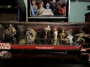 *Disney Star Wars Mega Figure Play Set-SOLD OUT- w/ Banned Slave Leia! MINT* - Picture 1 of 5