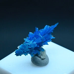 Cluster of pentagonite(non precious natural stone) # 4152 - Picture 1 of 7