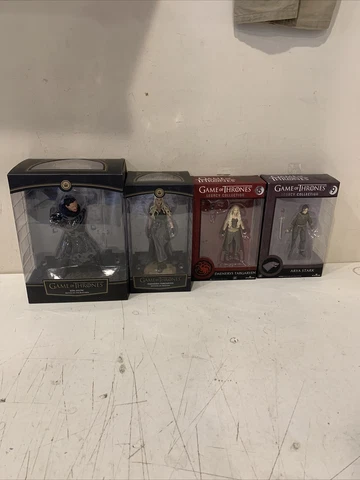 Dark Horse Deluxe Game of Thrones: Daenerys Mother of Dragons Figure SNOW LOT Cover