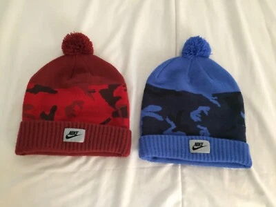Lote de 2 Sombreros Nike Camuflados Pom Gorro Adulto OSFM Azul Rojo Foto 1 de 4