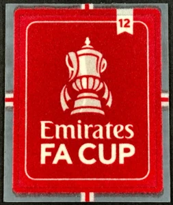 PARCHE MANGA JUGADOR OFICIAL SPORTING ID EMIRATES X 12 FA CUP MAN UNITED 2024 - Imagen 1 de 2