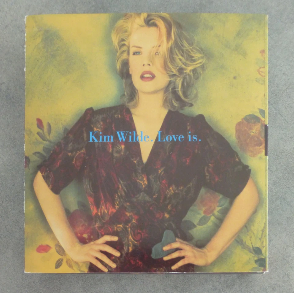 CD Kim Wilde "Love is" (Promotion Set 1992, CD + Compact Cassette) - SEHR SELTEN - Bild 1 von 4
