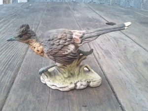 Estatuilla de porcelana vintage UCTCI Bisque Roadrunner de Sadek  - Imagen 1 de 9