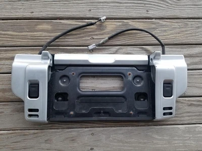 2003 2004 2005 2006 SUBARU BAJA Soporte de marco de matrícula trasero giratorio plateado Foto 1 de 4