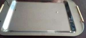 Vassoio Acciaio Inox Con Manici Dorati - Foto 1 di 9