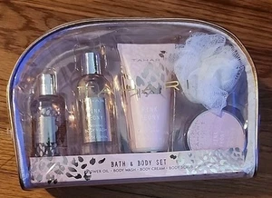 TAHARI SET BAGNO E CORPO CON GEL DOCCIA CREMA LAVAGGIO CORPO E SCRUB NUOVO - Foto 1 di 2