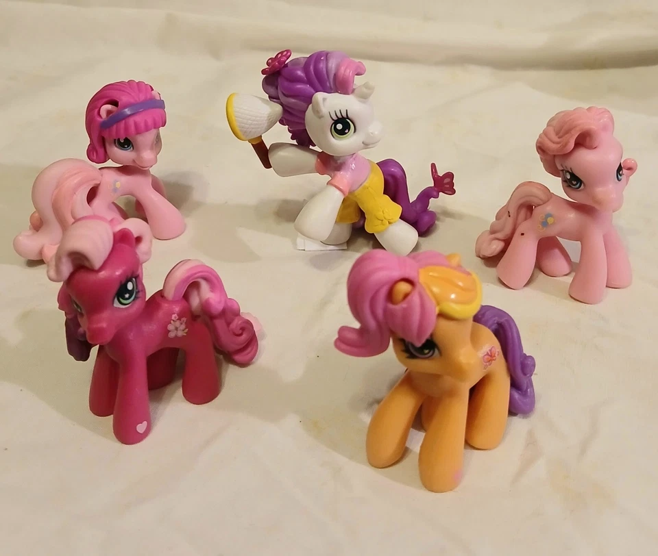 HASBRO MY LITTLE PONY  PONYVILLE FIGURES LOT OF 5 FIGURES MLP - Image 1 of 4