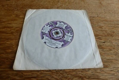 The Emotions - Somebody New UK 1969 1st Deep Soul DS 9104 Northern Soul 7" - Image 1 of 4