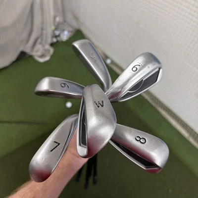 Juego de plancha Ping G400 5-PW LH grafito rígido Foto 1 de 4