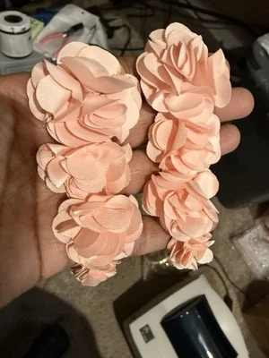 Pendiente Flor Rosa Grande Melocotón Rosa Claro Cuelga Perforado Boda Grande Rosa Foto 1 de 4