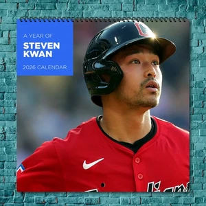 Steven Kwan 2026 Calendario da Parete, 12 Mesi Celebrità Fan Collezione Regalo - Foto 1 di 4
