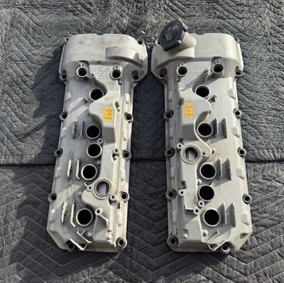 Cubiertas de válvula de motor BMW M3 E90 E92 E93 S65 2008-2013 lado izquierdo + derecho Foto 1 de 4