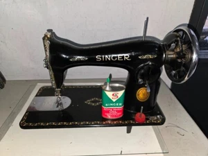 singer macchina da cucire antica - Foto 1 di 6