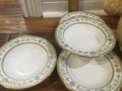 Noritake Bone China 9704 Sakura 4pc  desert  bowls 6'' Floral - Image 1 of 4