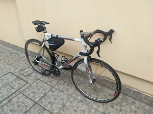 Bici da corsa in carbonio - Foto 1 di 3