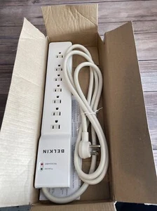 Belkin Commercial 7-Outlets Surge Suppressor Receptacles: 7 x NEMA 5-15R 750J - Picture 1 of 3