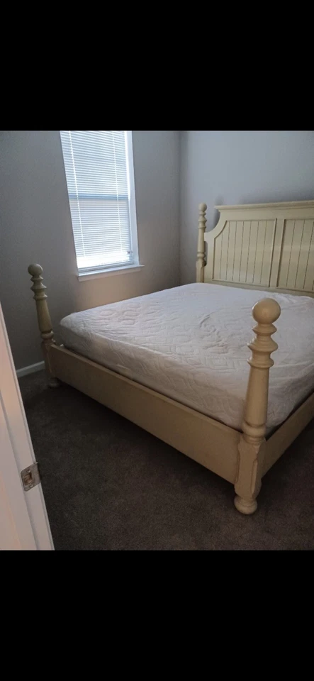 king bed frame with headboard wood used - Image 1 of 4