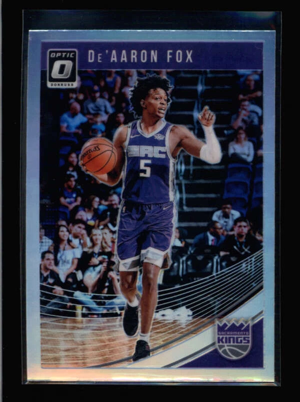 DE'AARON FOX 2018/19  DONRUSS OPTIC #51 SILVER HOLO PRIZM BA5301 - Image 1 of 1