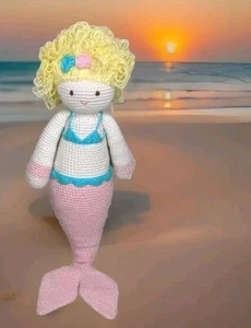 Meerjungfrau gehäkelt Puppe stricken 23 Zoll Handarbeit Pastellfarben Baumwolle Kinderzimmer Dekor - Bild 1 von 12