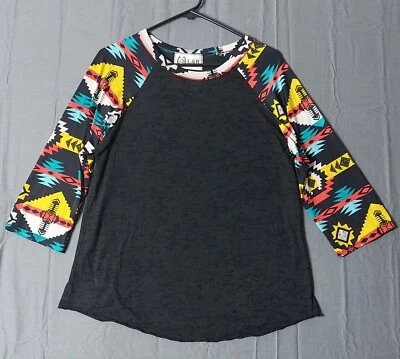 Lucky & Blessed 衬衫 Jrs 大号女式透明身体阿兹特克西部女牛仔可爱 — 第 1/4 张图片