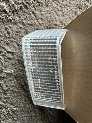 New NOS Volvo 740 745 760 Estate Wagon Reverse Back Up Light Lens Left LH 271447 - Image 1 of 2