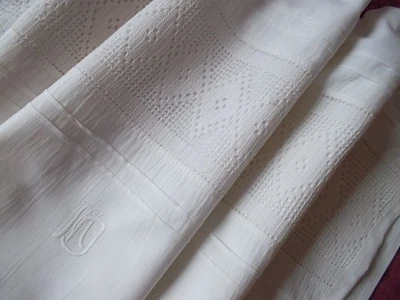 Taie d'oreiller en coton avec Entredeux en Crochet joli Monogramme et Plis Plats - Photo 1/3