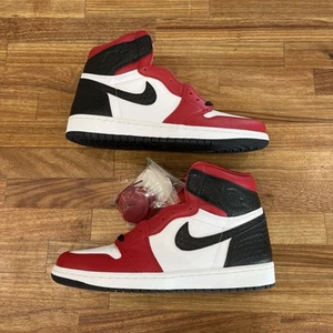 Air Jordan 1 Retro OG High Satin Red W Size 10 CD0461-601 - Picture 1 of 6