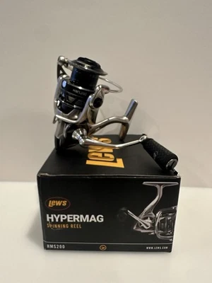 Carrete giratorio de magnesio Lew's HyperMag HMS200 6,2:1 relación de transmisión para zurdos/derechos Foto 1 de 4