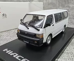 1/43 Toyota Hiace Bus Diecast Model White Color - Picture 1 of 5