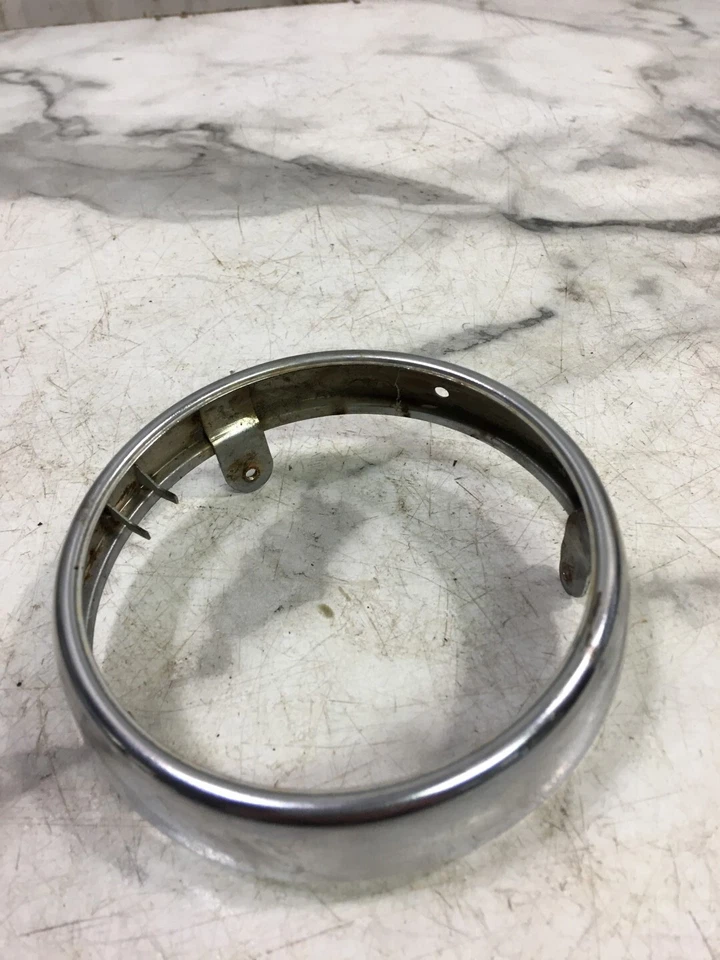 78 Suzuki DR 370 DR370 Faro Faro Ajuste Anillo Foto 1 de 4