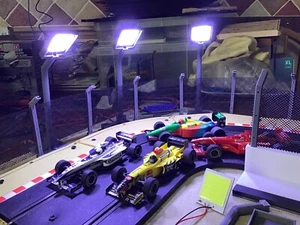 Slot Car Scenery Scalextric Track Flood Lights Kit X3 free standing 12 Volts . - Picture 1 of 10