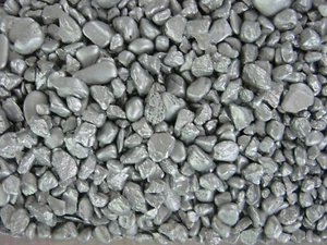 STEIN GRANULAT, STEINTEPPICH, 24 KG SILBER 4-10 mm, ergibt 2 m². - Bild 1 von 3