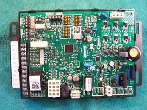 Nuovo circuito di controllo accensione forno Lennox 102813-02 73W45 S9240F2010 - Foto 1 di 3