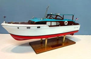 Chris Craft Modelo Barco Puente Cubierto Express Cruiser Modelo De Colección 18" de Largo - Imagen 1 de 5