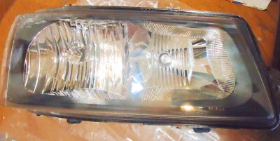 Conjunto de faros para Chevy Silverado Avalanche 2003-2007 sin revestimiento derecho Foto 1 de 4