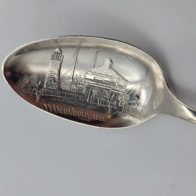 迪尔伯恩堡 1830 纯银纪念品勺子 R.WALLACE & SONS MFG。 CO. — 第 1/4 张图片