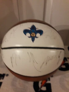 2012-13 NEW ORLEANS HORNETS TEAM SIGNED BASKETBALL ANTHONY DAVIS IST YEAR LAKERS - Picture 1 of 10