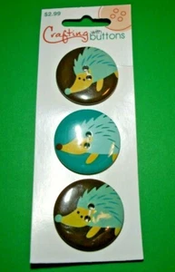CRAFTING with BUTTONS 1 1/4" HEDGEHOG 1 CARD=3 BUTTONS Lot C35 - Picture 1 of 1