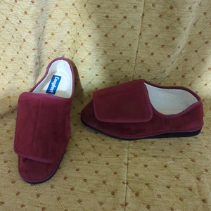 Cosyfeet Slippers Rowan Suede Wide Burgundy UK Sizes 12 - Picture 1 of 8