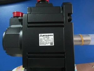 Servomotore Mitsubishi HC-SFE202 2KW usato spedizione gratuita - Foto 1 di 2