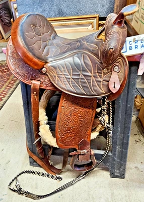 🔥BEAUTIFUL TOOLED COMPLETE WESTERN LEATHER SADDLE CIRCLE Y BROWN 16"? w BELTS + - Image 1 of 4