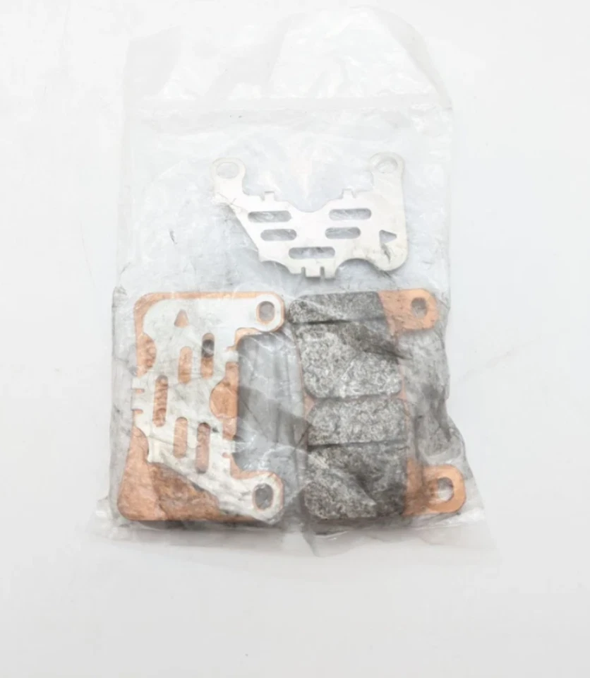 Juego de pastillas de freno delanteras y cuñas Suzuki M109R Hayabusa B-King 2006-2024 OEM Foto 1 de 1