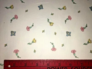 Vintage Beatrix Potter Stoff BTY 58" W Jemima Puddleduck Blumen rosa gelb - Bild 1 von 4