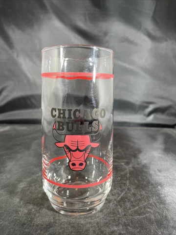 Vintage 1980s Chicago Bulls NBA Tumbler Drinking Glass Cover
