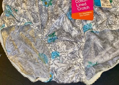 vintage flower pattern nylon panties from JC Penny soft silky brief from the 70s - Image 1 of 4