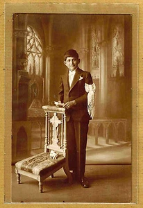 Vintage Fotokarte card RPPC Kommunion Junge kommunizierend ph0203 - Bild 1 von 2