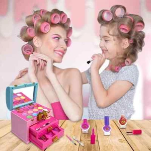 Pretend Play Makeup Accessories in Carry Case Girls Stylish beauty toy set - Picture 1 of 11
