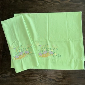 Federe ricamate a mano verde regina 20x30” viola fiori cesto uccellino quantità 2 - Foto 1 di 9