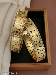 Indian Bollywood Golden Bangle Bracelet Bridal Kada Set Wedding jewelry (2Pcs) - Picture 1 of 3
